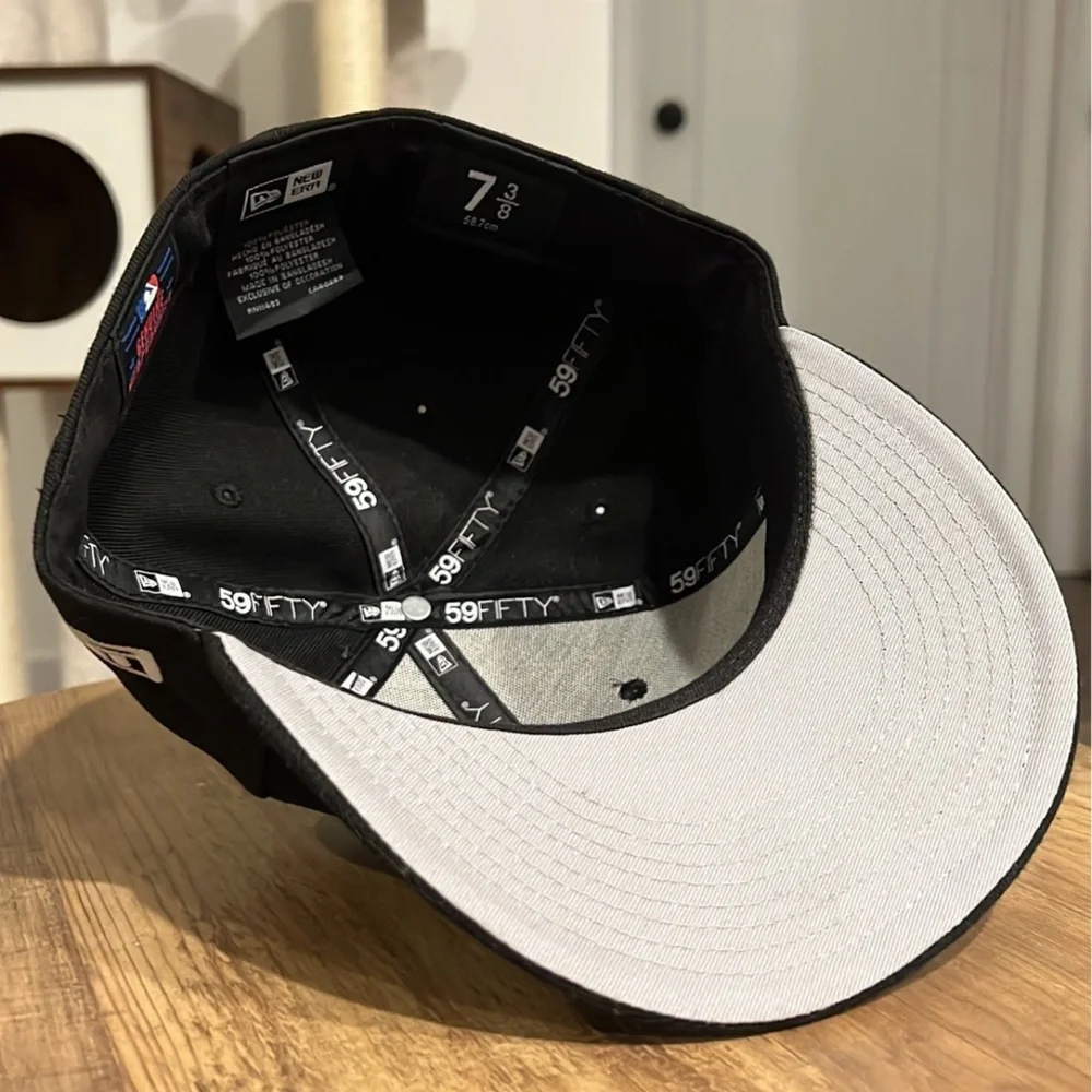 Miami Marlins Fitted hat 7 3/8 - Picture 3 of 3